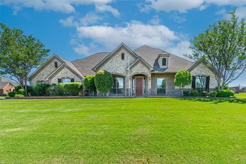 1801 Velda Kay Ln, Haslet, TX 76052