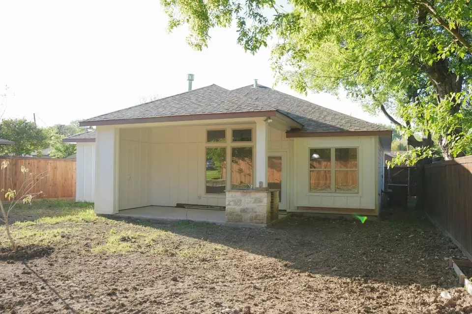 Exterior - 2834 Prosperity Ave, Dallas, TX 75216 photo 3 of 6