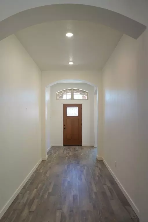 Entry Way - 2834 Prosperity Ave, Dallas, TX 75216 photo 2 of 2