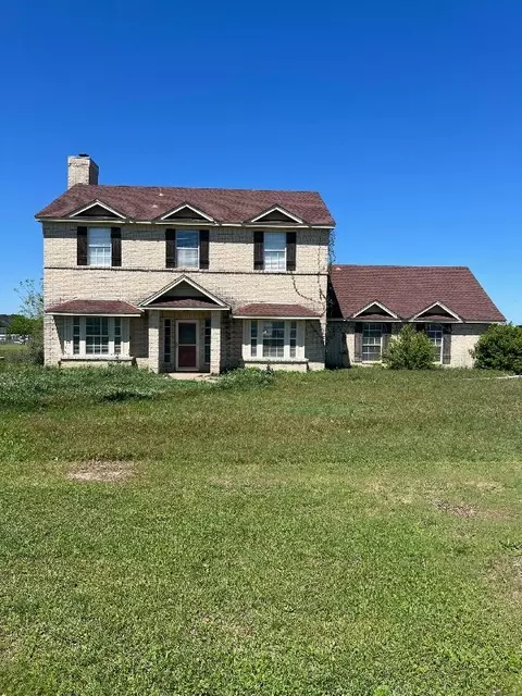 600 S Point Ct, Aledo, TX 76008