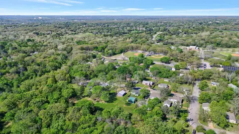 View/Area - 1830 Clark Dr, Denison, TX 75020 photo 6 of 11