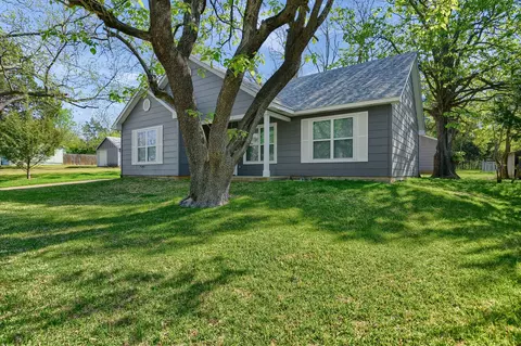 Exterior - 1830 Clark Dr, Denison, TX 75020 photo 2 of 11