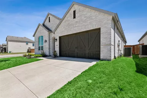 401 Windstream Dr, Aledo, TX 76008 photo 2