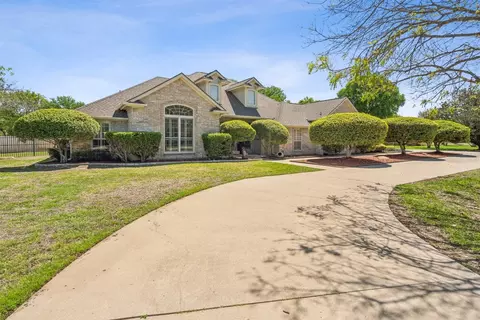 216 Timber Trl, Weatherford, TX 76087