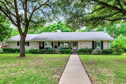 703 Finch Ave, Mckinney, TX 75069