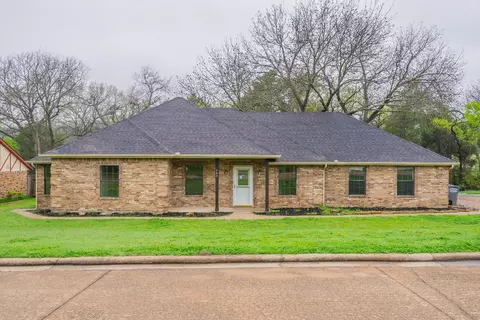 203 Pecan Creek St, Red Oak, TX 75154