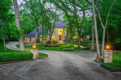 1200 Kempton Park Ln, Fairview, TX 75069