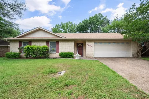 3008 Lafayette St, Corsicana, TX 75110