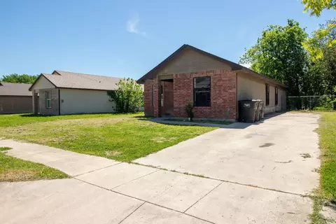5304 Carol Ave, Fort Worth, TX 76105