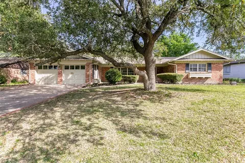 5817 Wedgworth Rd, Fort Worth, TX 76133
