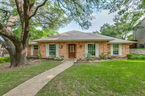 30 Creekwood Cir, Richardson, TX 75080