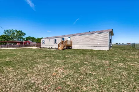 129 Remington Dr, Waxahachie, TX 75165