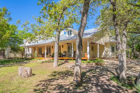 7711 Shady Oak Dr, Aubrey, TX 76227