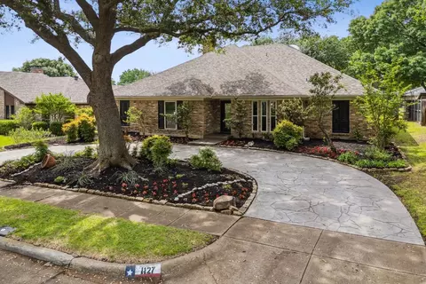 1127 Huntington Dr, Richardson, TX 75080