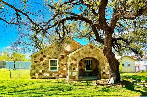 610 N Patrick St, Dublin, TX 76446