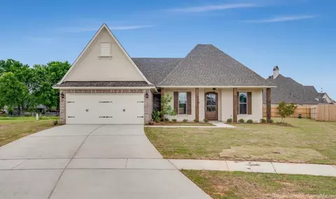 506 Hempstead Cir, Benton, LA 71006
