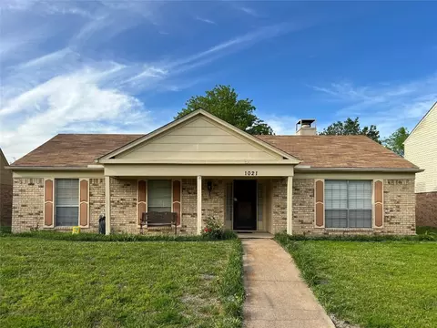 1021 Alexandria Ave, Garland, TX 75040