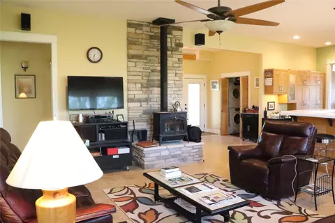 601 Godfrey Rd, Comanche, TX 76442 photo 8