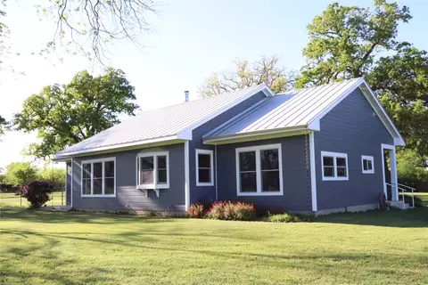 601 Godfrey Rd, Comanche, TX 76442