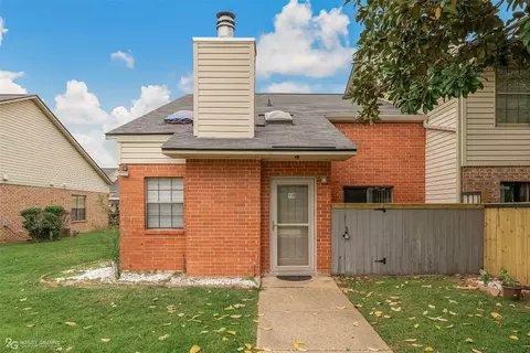3636 Greenacres Dr #110, Bossier City, LA 71111