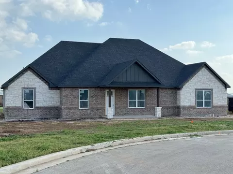 200 Lakecrest Dr, Muenster, TX 76252