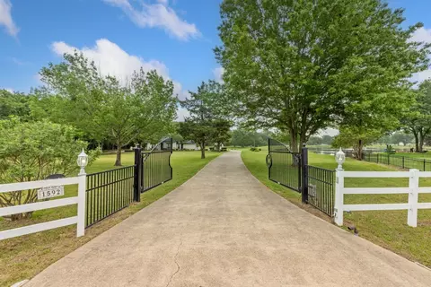 1592 Brent Ave, Terrell, TX 75160