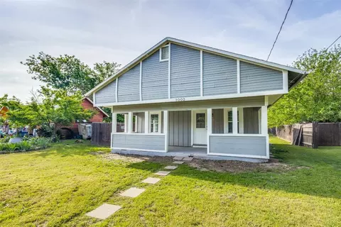 1002 E Sycamore St, Denton, TX 76205