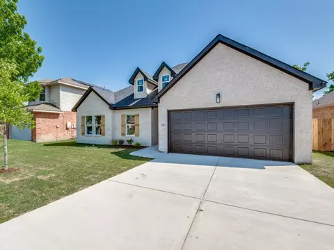 1010 Andrea Michele Ln, Glenn Heights, TX 75154