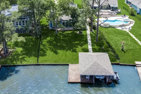 132 Blackfoot Trl, Lake Kiowa, TX 76240