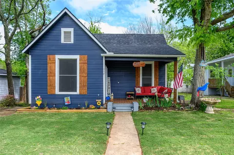 117 E Texas St, Denison, TX 75021