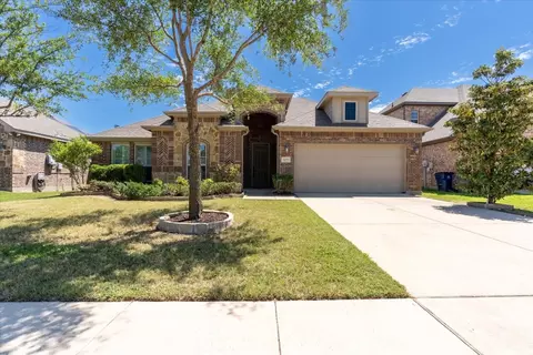 1679 St Croix St, Burleson, TX 76028