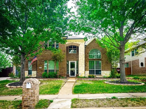5712 Soapberry Dr, Fort Worth, TX 76244