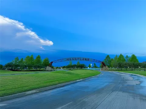 3309 Slate Dr, Heartland, TX 75126