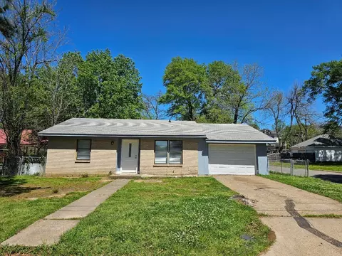 1425 E Price, Paris, TX 75460