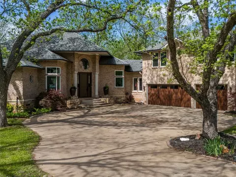 8809 Ravenswood Rd, Granbury, TX 76049