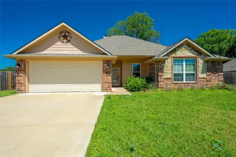 104 Janice Ln, Mabank, TX 75156