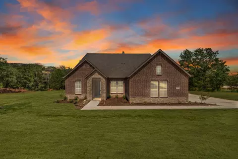 2117 Crystal Palace Blvd, Alvarado, TX 76009