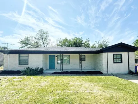 416 S Judd St, White Settlement, TX 76108
