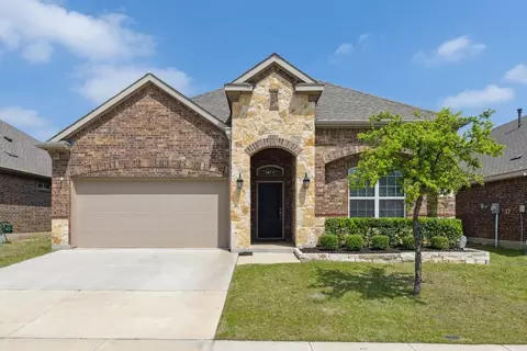 11009 Blaze St, Aubrey, TX 76227