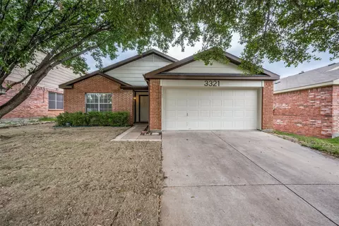 3321 Bent Creek Dr, Denton, TX 76210