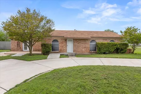 2000 Swaim Dr, Granbury, TX 76048