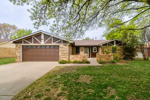 3210 Winterhawk Dr, Abilene, TX 79606