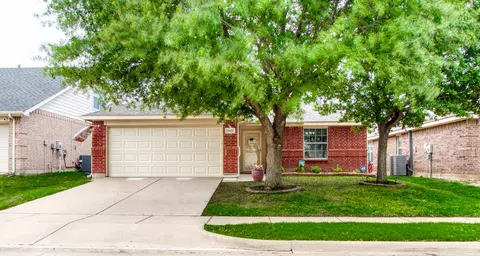 1433 Mountain Air Trl, Fort Worth, TX 76131