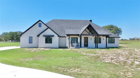 105 Tall Grass Ct, Weatherford, TX 76087