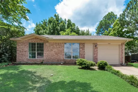 1525 La Fonda Dr, Seagoville, TX 75159