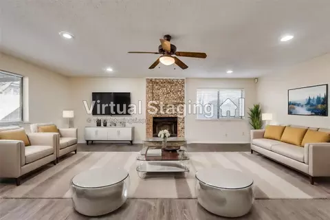 Living - 207 Lark Ln, Euless, TX 76039 photo 4 of 4