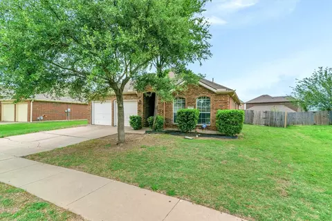 1218 Mule Deer Dr, Arlington, TX 76002