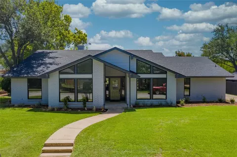 3725 Snow Creek Dr, Aledo, TX 76008