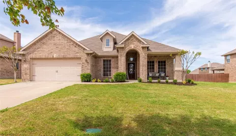 1519 Oak Park Ln, Cedar Hill, TX 75104