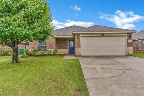 11916 Shine Ave, Rhome, TX 76078